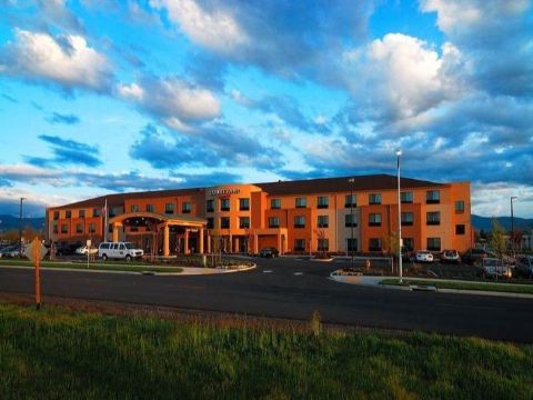 Courtyard Medford Airport