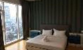 Luxury Suites at Platinum Hotel