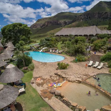 Cathedral Peak Hotel