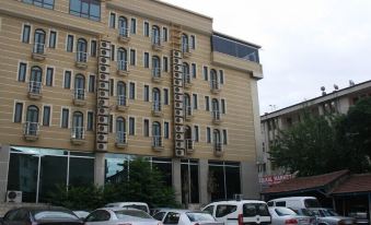 Grand Aksac Hotel - Housity