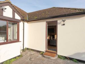 Bookeduk - Bungalow House in Roydon