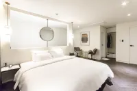 Busan Haeundae Yaja - Motels