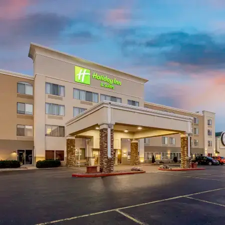 Holiday Inn & Suites WAUSAU-ROTHSCHILD by IHG