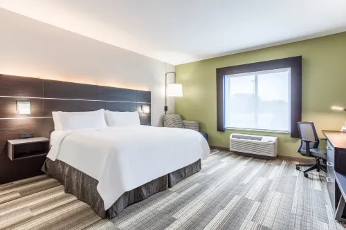 Holiday Inn Express & Suites Ottawa Hotels in Fall River Township