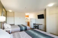 HomeTowne Studios Denver - Thornton Hotels in Thornton