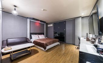 Gwangmyeong Valt Hotel