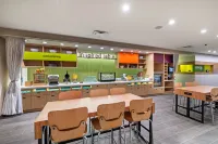 Home2 Suites by Hilton Midland East - breakfast