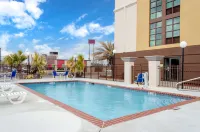 Comfort Inn & Suites Biloxi-d'Iberville - Beach
