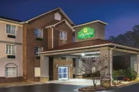 La Quinta Inn & Suites by Wyndham Rome Hotels near Kroger
