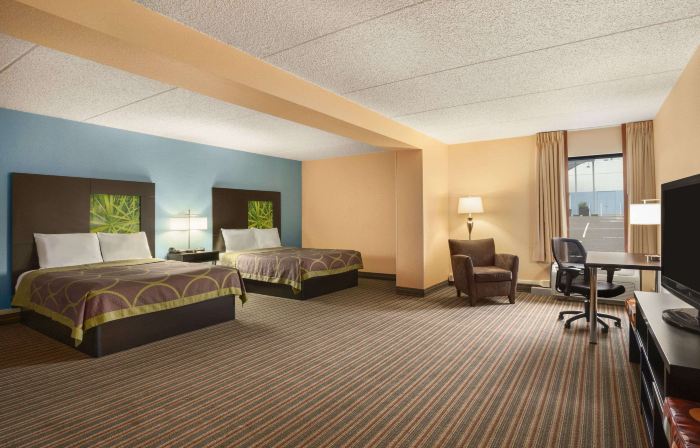 Super 8 by Wyndham Mount Laurel