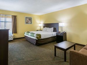 Quality Inn & Suites Greensburg I-74