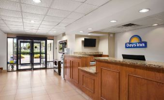 Days Inn by Wyndham Jacksonville Airport