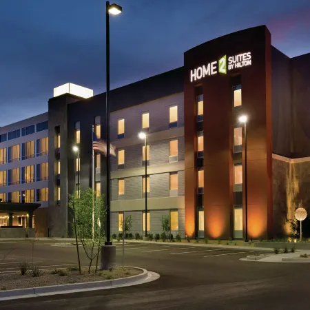 Home2 Suites by Hilton Phoenix - Glendale/Westgate