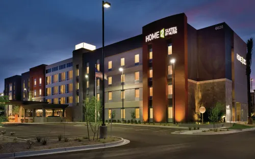 Home2 Suites by Hilton Phoenix - Glendale/Westgate - Pet friendly