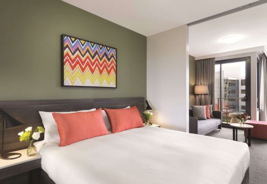 아디나 아파트먼트 호텔