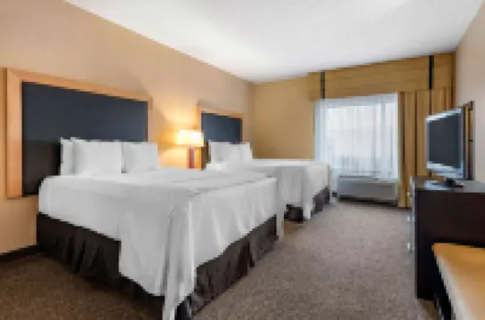 Wyndham Noblesville Hotels in Hamilton County