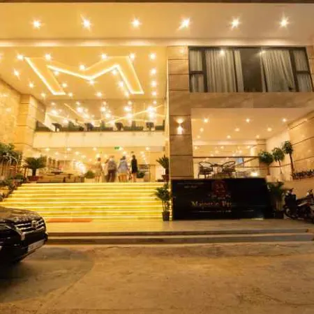 Majestic Premium Hotel