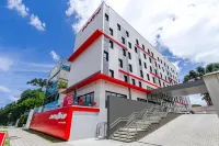Hotel Moov Curitiba - 3-Star
