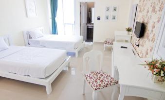 Boonsiri Boutique Hotel Room