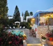 Panorama Paros - Kolam Renang