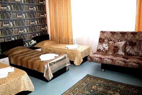 Oasis Hotel - Hostel
