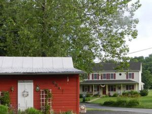 Red Cardinal Bed and Breakfast