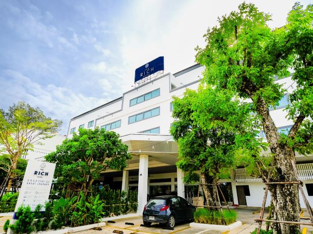 โรงแรมเดอะ ริช โคราช