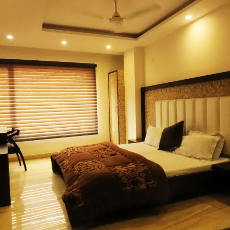 Hotel Amar Palace