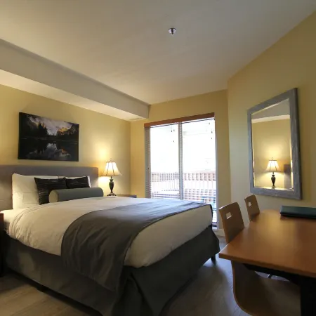 Marketplace Lodge by Whistler Retreats