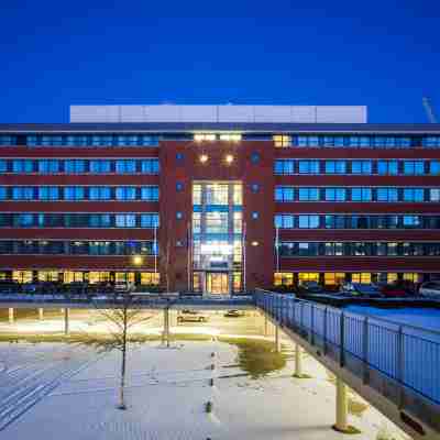 Park Inn by Radisson Amsterdam Airport Hotel Exterior