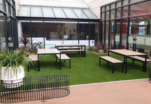 에센스 호텔 복도