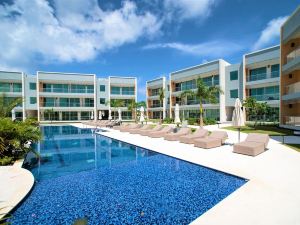 Cayman Luxury Rentals at One Canal Point