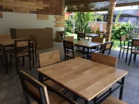 Lang Bien Homestay Hôtels à : Bình Sơn District
