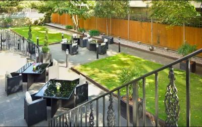 庭 ザ パーク シティ グランド プラザ ケンジントン ホテルの写真