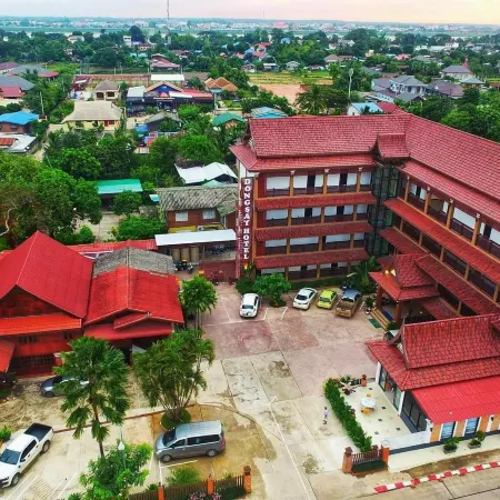 Dongsay Hotel Thakhek