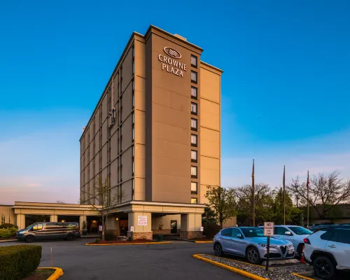 Crowne Plaza NEWARK AIRPORT by IHG Hotels in Union County