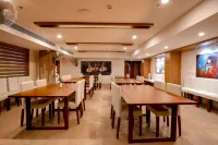 Krishnavalsam Regency Hotels in Guruvayur