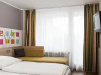 Business and Budget Hotel Tessin
