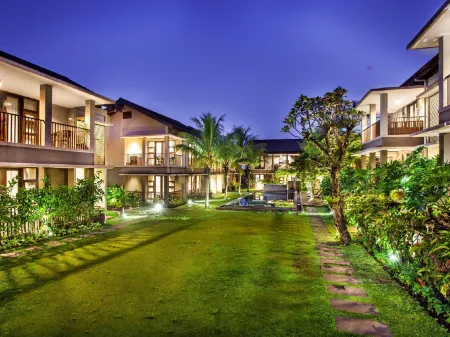 Summer Hills Hotel & Villas Bandung Отели рядом с достопримечательностью «Museum Pendidikan Nasional UPI»