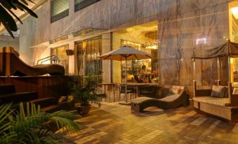 Mosaic Hotel, Noida