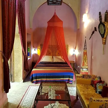 Riad Marlinea