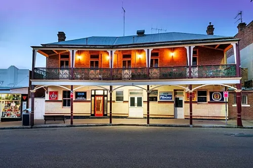 Commercial Travellers House Hotels in Gulgong