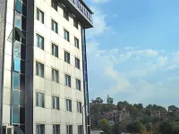 Lion City Hotel Ankara Hotels near Altinpark