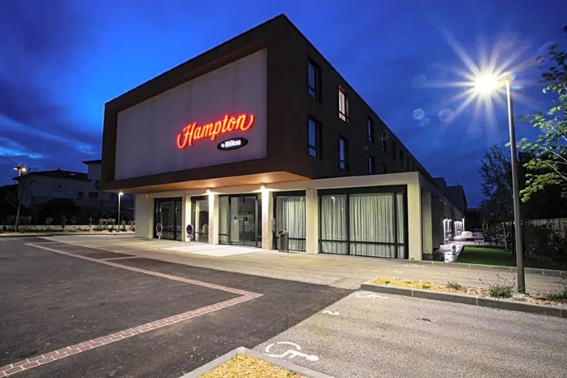 Hampton by Hilton Toulouse Airport