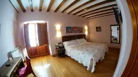 Villa Ferrera Posada Rural Hotels in Herrera de Valdecanas