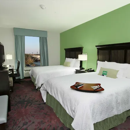 Hampton Inn & Suites Winnie