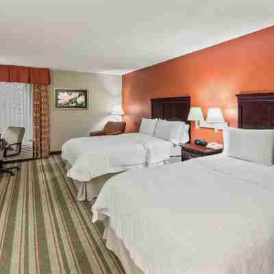 Hampton Inn Richmond-Southwest (Hull Street) Rooms