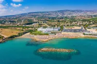 Corallia Beach Hotel Apartments - parking