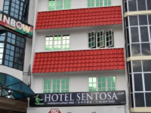Hotel Sentosa Hotel berhampiran Azam's Orange Farm Campsite