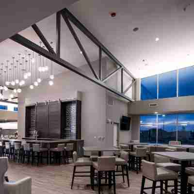 StoneHill Lawrence, Trademark Collection by Wyndham Dining/Meeting Rooms
